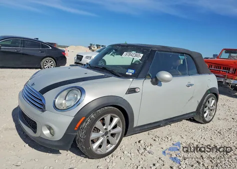 2015 Mini Cooper z USA, uszkodzony, nr VIN WMWZN3C50FT861961